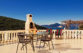 3 dormitorio piso 111 m² en Bigova, Montenegro. 267 000 €