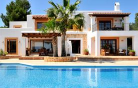 Villa – Ibiza, Islas Baleares, España. 14 200 €  por semana