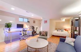 4 dormitorio casa de pueblo en East York, Canadá. C$1 908 000