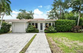 Chalet – Coral Gables, Florida, Estados Unidos. $1 149 000