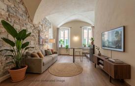 3 dormitorio piso 82 m² en Liguria, Italia. 350 000 €