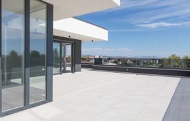 4 dormitorio piso 127 m² en Vodice, Croacia. 315 000 €