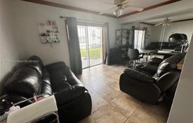 2-dormitorio apartamentos en condominio 110 m² en Miami, Estados Unidos. $330 000