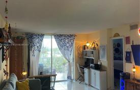 2-dormitorio apartamentos en condominio 95 m² en Miami, Estados Unidos. $285 000