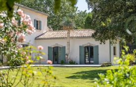 16 dormitorio villa en L'Isle-sur-la-Sorgue, Francia. 4 900 000 €