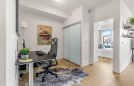 5 dormitorio piso en Bayview Avenue, Canadá. C$729 000