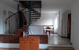 4 dormitorio casa de pueblo 160 m² en Brtonigla, Croacia. 250 000 €