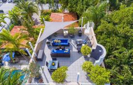 Villa – Fort Lauderdale, Florida, Estados Unidos. $1 995 000