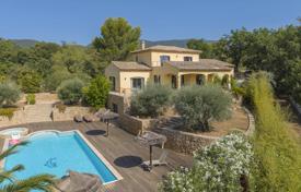 6 dormitorio villa en Fayence, Francia. 1 100 000 €
