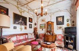 20 dormitorio villa 485 m² en Sarzana, Italia. 800 000 €