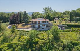 17 dormitorio villa 489 m² en Chiusi, Italia. 825 000 €