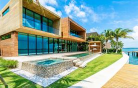 9 dormitorio villa 901 m² en Miami Beach, Estados Unidos. $18 400 000