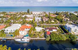 Chalet – Golden Beach, Florida, Estados Unidos. $3 100 000