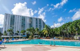 Condominio – Collins Avenue, Miami, Florida,  Estados Unidos. $550 000