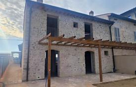 3 dormitorio piso 208 m² en Toscana, Italia. 780 000 €