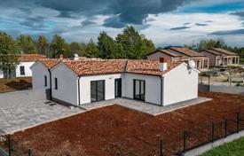 3 dormitorio casa de pueblo 82 m² en Barban, Croacia. 285 000 €