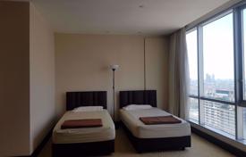 3-dormitorio apartamentos en condominio en Sathon, Tailandia. $3 060  por semana