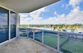Piso – Miami Beach, Florida, Estados Unidos. $769 000