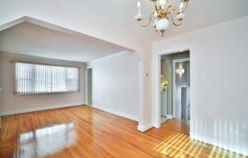 2 dormitorio casa de pueblo en East York, Canadá. C$1 785 000