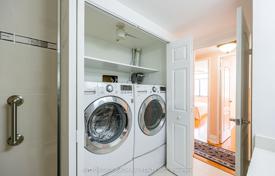 7 dormitorio piso en North York, Canadá. C$925 000