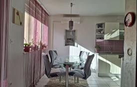 2 dormitorio piso 72 m² en Pula, Croacia. 285 000 €