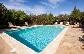 Villa – Ibiza, Islas Baleares, España. 2 900 €  por semana