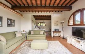 25 dormitorio villa en Palaia, Italia. 2 000 000 €