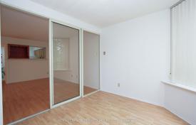 2 dormitorio piso en Scarborough, Canadá. C$712 000