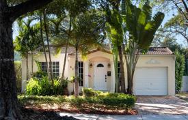3 dormitorio casa de pueblo 184 m² en Miami, Estados Unidos. $1 240 000