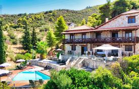 4 dormitorio villa 300 m² en Peloponeso, Grecia. 550 000 €