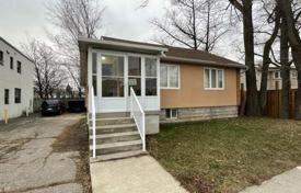 2 dormitorio casa de pueblo en Etobicoke, Canadá. C$1 801 000