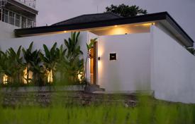 2 dormitorio villa 100 m² en Tumbak Bayuh, Indonesia. $159 000