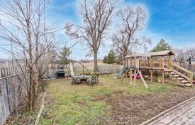 10 dormitorio casa de pueblo en Etobicoke, Canadá. C$1 488 000