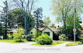 Casa de pueblo – Scarborough, Toronto, Ontario,  Canadá. C$1 376 000