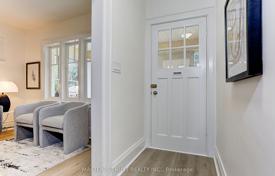 8 dormitorio adosado en Old Toronto, Canadá. C$2 064 000