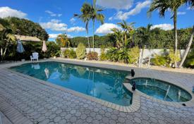 Casa de pueblo – Miami Lakes, Miami, Florida,  Estados Unidos. $960 000