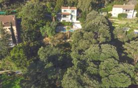 Villa – La Croix-Valmer, Costa Azul, Francia. 2 200 000 €