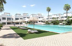 2 dormitorio chalet 115 m² en Torrevieja, España. 300 000 €