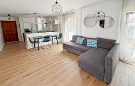 3 dormitorio ático 90 m² en Marbella, España. 355 000 €