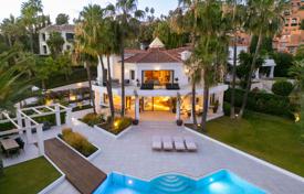 13 dormitorio villa 618 m² en Nueva Andalucia, España. 4 495 000 €