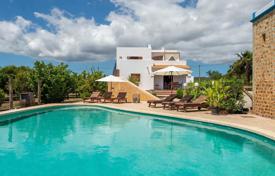 Villa – Ibiza, Islas Baleares, España. 6 800 €  por semana