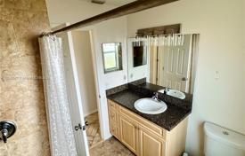7 dormitorio casa de pueblo 209 m² en Florida, Estados Unidos. $420 000