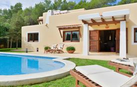 Villa – Ibiza, Islas Baleares, España. 5 500 €  por semana
