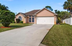 3 dormitorio casa de pueblo 200 m² en Florida, Estados Unidos. $385 000