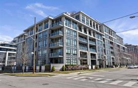 6 dormitorio piso en North York, Canadá. C$840 000
