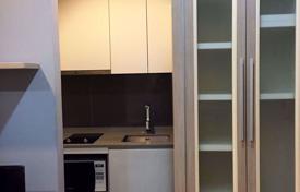 1-dormitorio apartamentos en condominio en Watthana, Tailandia. $135 000