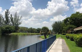 Condominio – Miami Lakes, Miami, Florida,  Estados Unidos. $335 000