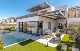 5 dormitorio villa 271 m² en Gümüşlük, Turquía. 63 857 000 TRY