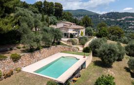 6 dormitorio villa en Grasse, Francia. 1 590 000 €