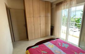 2 dormitorio piso 65 m² en Pefkochori, Grecia. 200 000 €